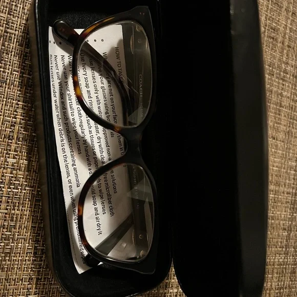 Prescription eye glasses - Picture 6 of 6